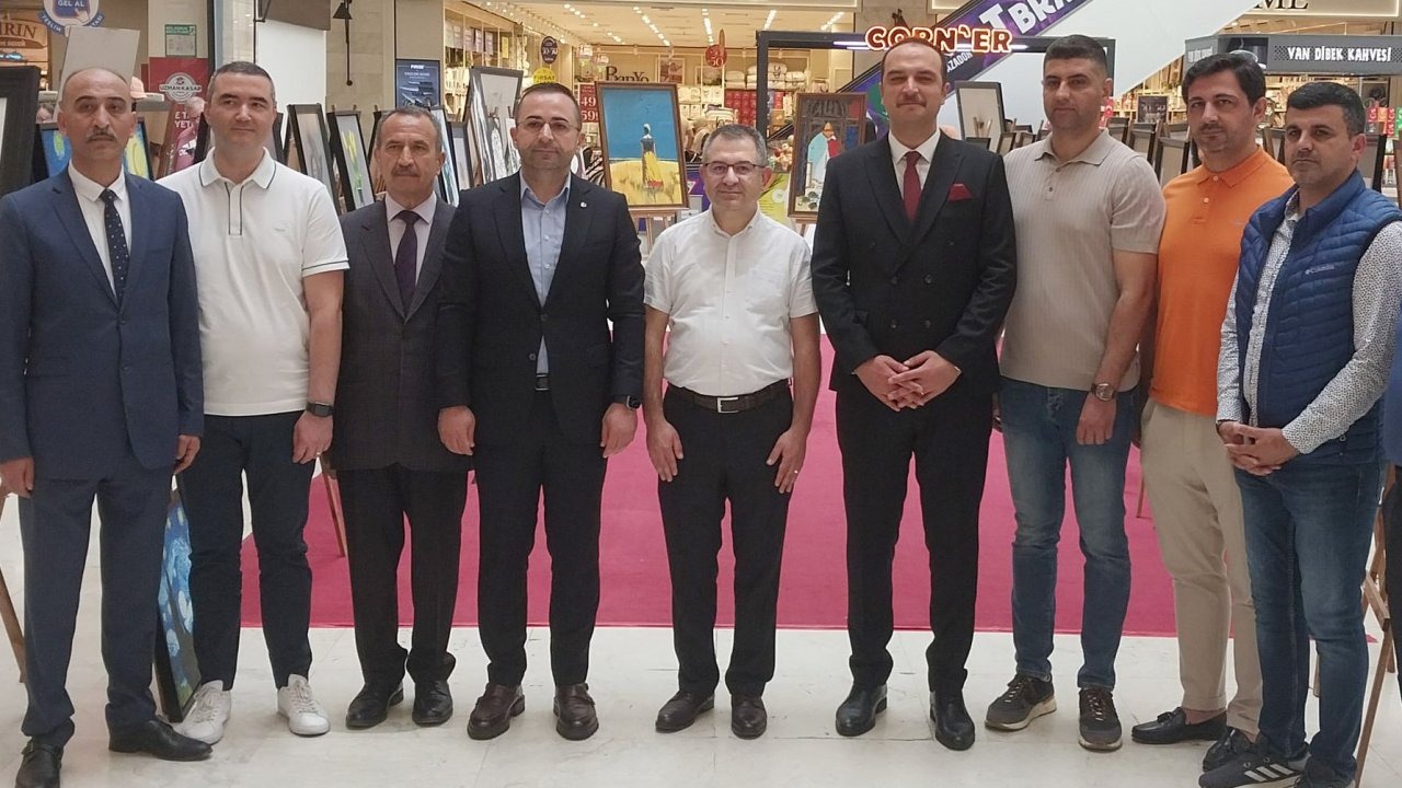 Tutukluların Fırçasından Hayat: Manavgat’ta Resim Sergisi Yoğun İlgi Gördü