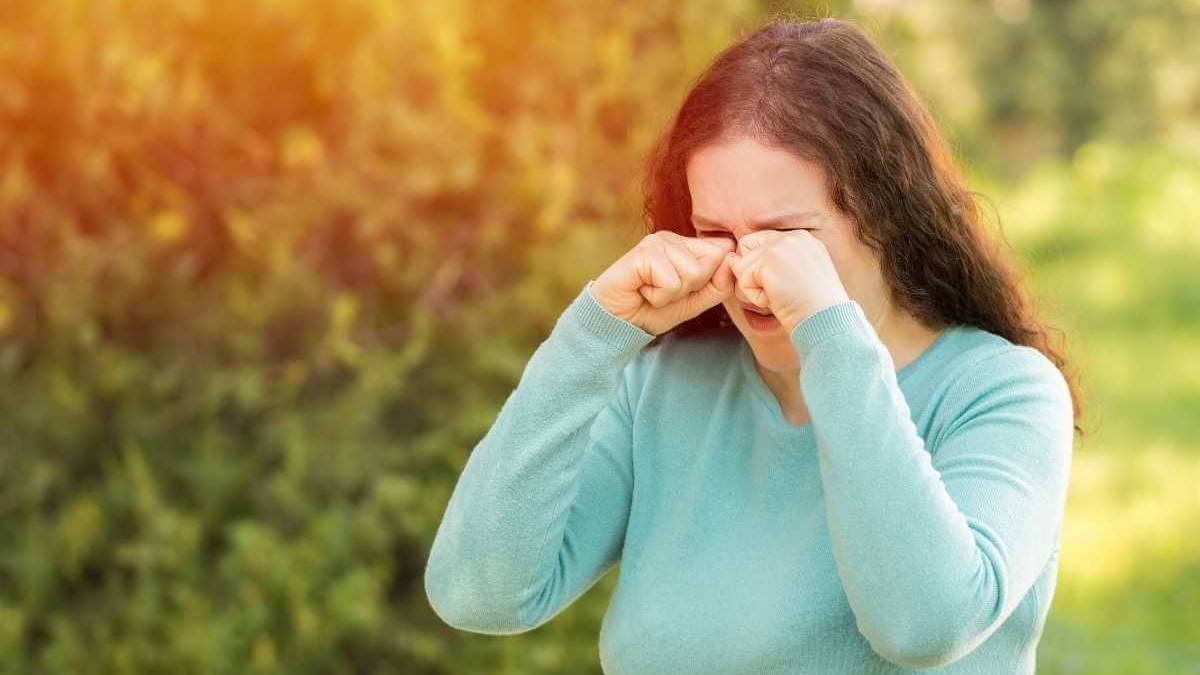 Mevsimsel Alerjik Konjonktivit Nedir? Nasıl Tedavi Edilir?
