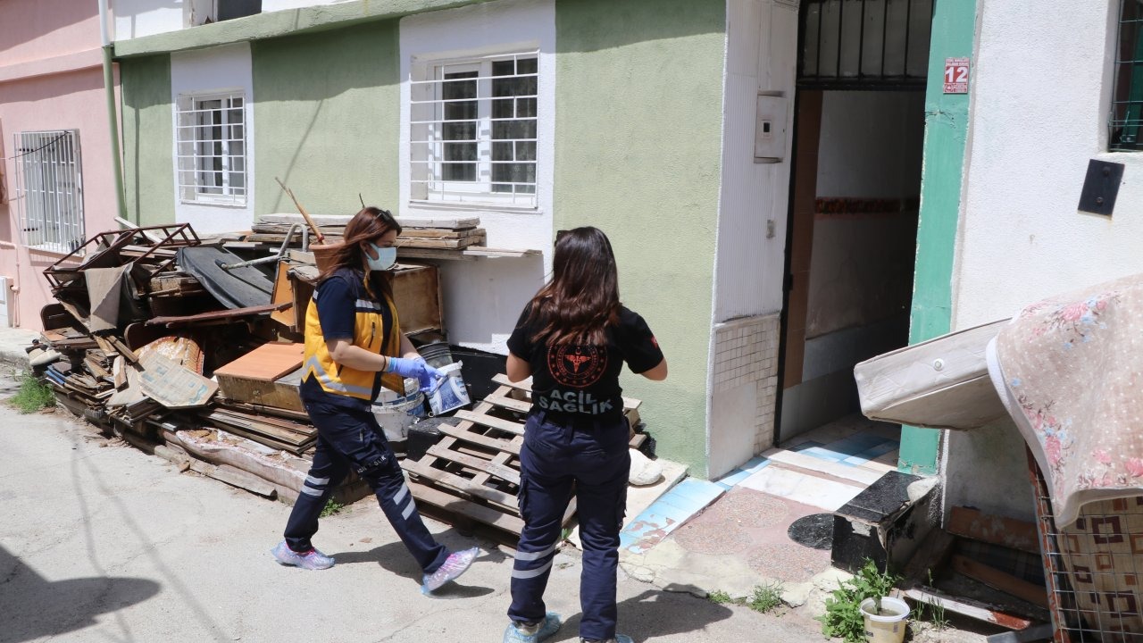 Yalnız yaşadığı evinde ölü bulundu