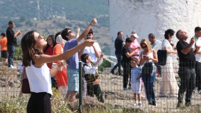 Bodrum’da uçurtma festivali renkli görüntülere sahne oldu