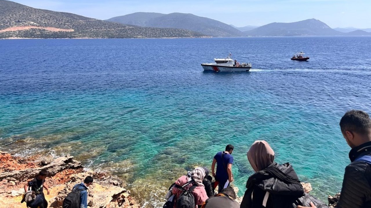 Bodrum'da 23 kaçak göçmen ile 1 göçmen kaçakçısı yakalandı