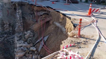 Mut’ta köprü ve yol kısmen çöktü, çevre esnafı mağdur oldu