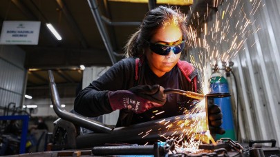 Türkiye'de Ücretli Çalışan Sayısı Mart Ayında 15 Milyon 320 Bin Kişiye Ulaştı