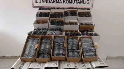 Gazipaşa’da Durdurulan Araçtan Kaçak Gözlük Yağmuru