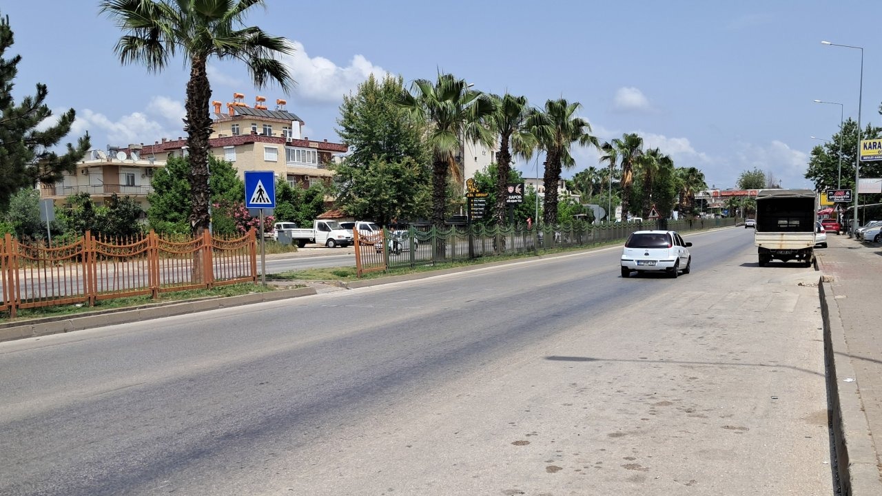 Otomobilin çarptığı bisikletli çocuk yaralandı