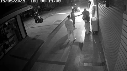 Turistlere Gasp Anları Kamerada