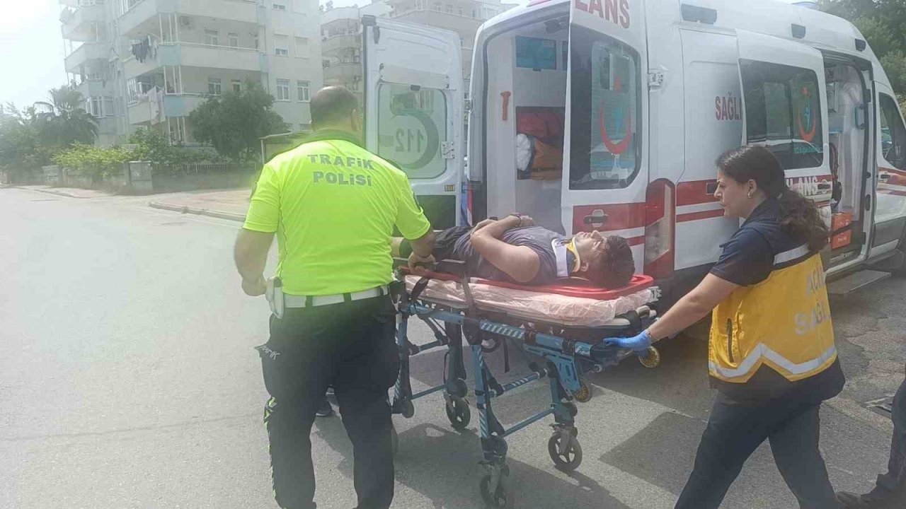 Kask Sayesinde Kurtuldu: Manavgat’ta Motosiklet Kazası