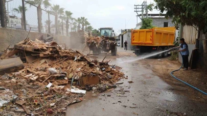 Mersin’de her gün tonlarca atık toplanıyor
