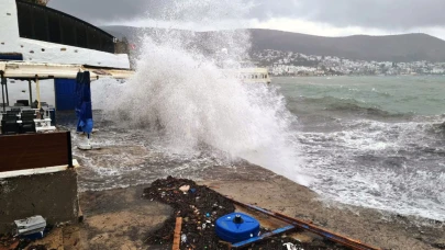 Kaş-Kumluca Arasında Kuvvetli Fırtına Bekleniyor