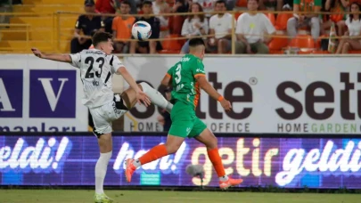 Trendyol Süper Lig: Alanyaspor: 1 - Beşiktaş: 1