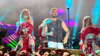 19 Mayıs Alanya’da fener alayı ve Gökhan Özen konseriyle kutlandı