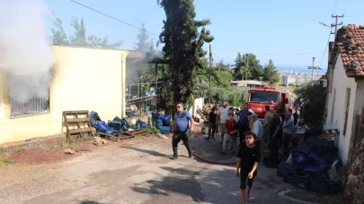 Antalya'da müstakil evde yangın paniği; torun parkta bulundu