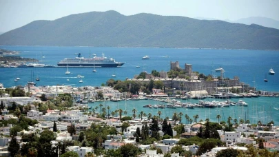 Bodrum'da yaz sezonu oda fiyatları kişi başı 43 bin, plaj ücreti ise 6 bin TL'ye kadar çıkıyor