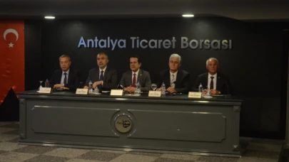 Antalya Ticaret Borsası’nda İhracat Değerlendirmesi: “Küresel Ekonomi Sert Dalgalanıyor”