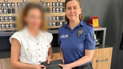 Isparta‘da AVM’de kaybolan değerli takı, polisin takibiyle bulundu