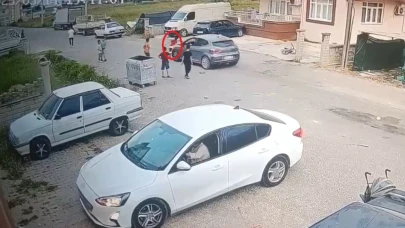 Antalya’da otomobilin çarptığı 7 yaşındaki çocuk yaşam mücadelesini kaybetti