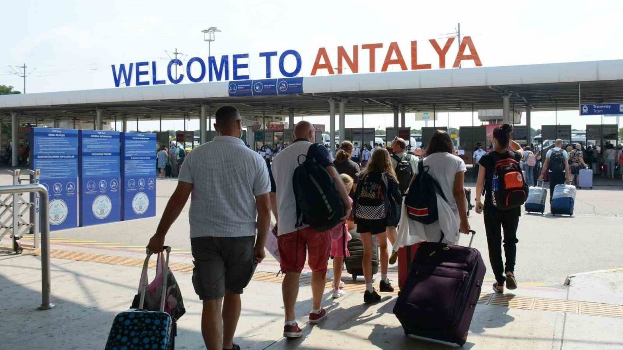Bayram tatili 4,5 güne düştü, tatil planlarını bütçeler şekillendirecek