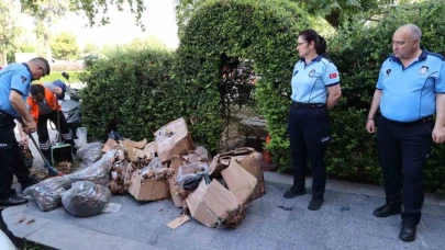 Antalya Terminalinde Zabıtanın Ele Geçirdikleri Pes Dedirtti
