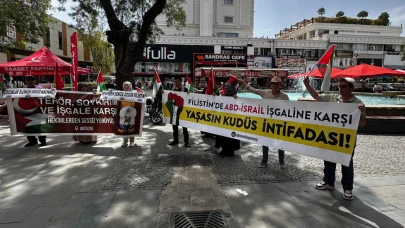 Antalya Kapalıyol’da Hekimlerden Filistin’e Destek Yürüyüşü: “Sessizlik Öldürür!”
