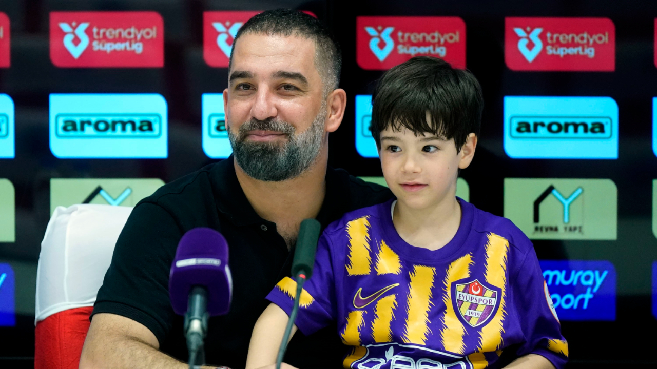 Arda Turan Eyüpspor Kariyerini Noktaladı: Yurt Dışına Transfer Sinyali