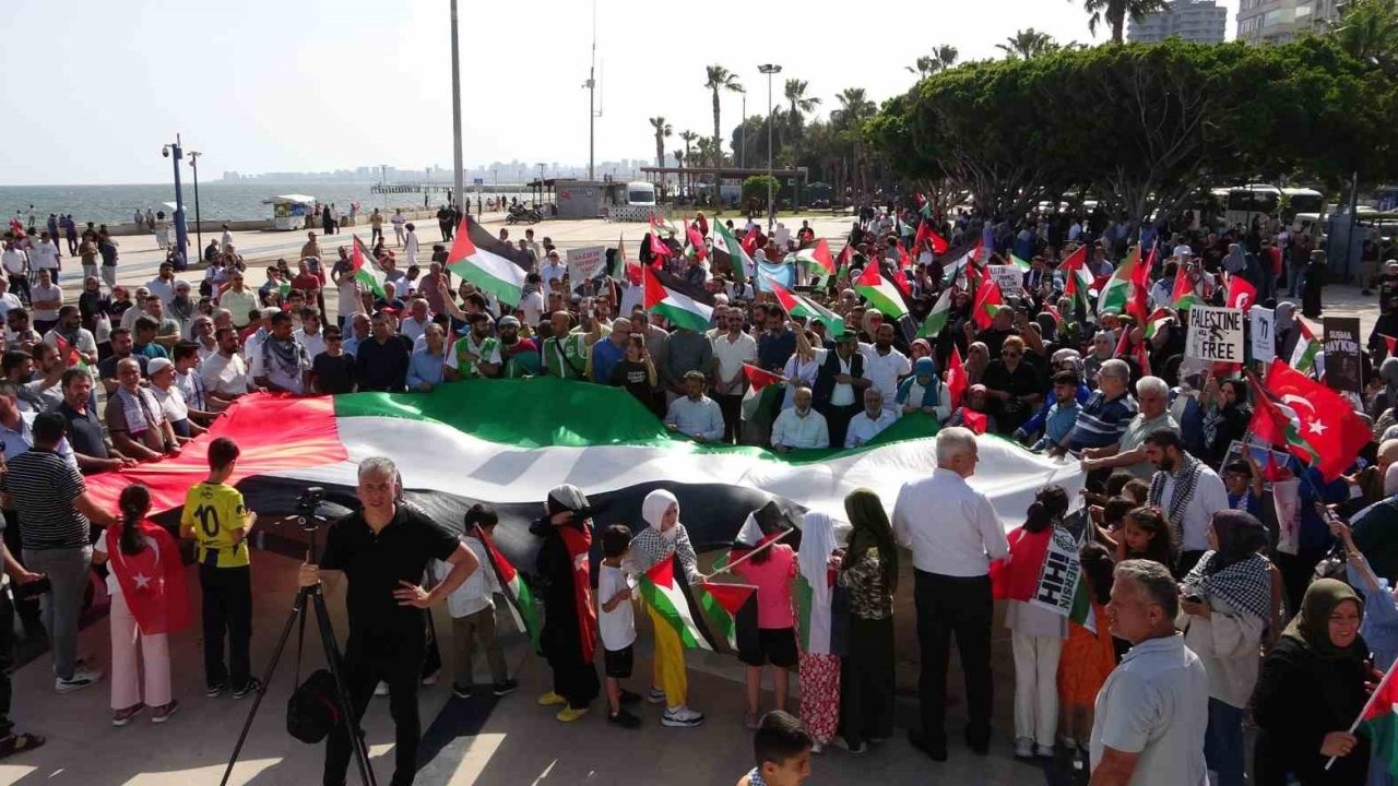 Mersin’de ‘Büyük Gazze Mitingi’ düzenlendi