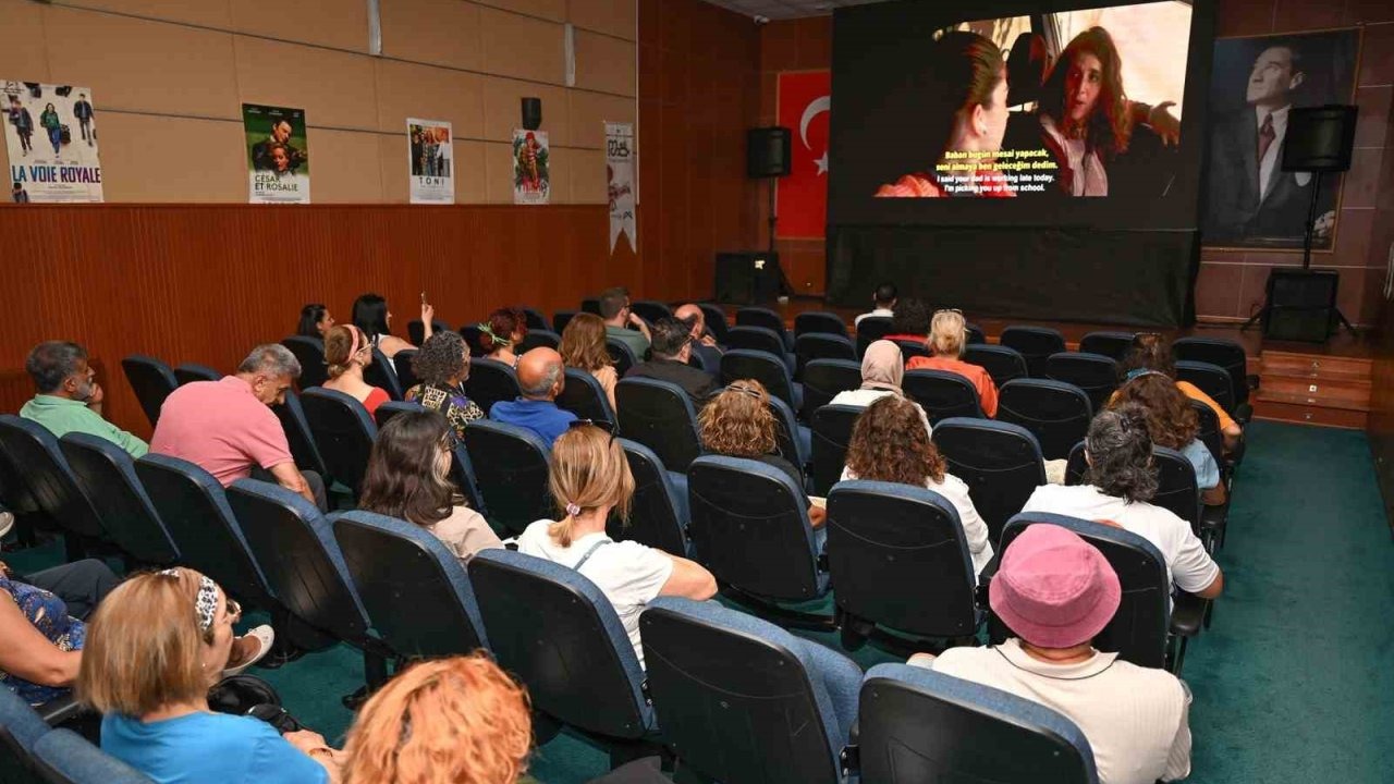 Mersin’de Frankofon Film Festivali, sinemaseverlerle buluştu