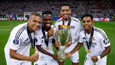 Real Madrid, O Futbolcuyla 2031 Yılına Kadar Sözleme İmzaladı: Tüm Dünya Bu Transferi Konuşuyor!
