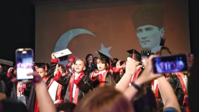 Konyaaltı kreşlerinin minikleri kep attı