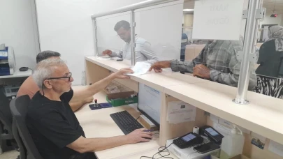 Akdeniz Belediyesinin vezneleri hafta sonu da açık