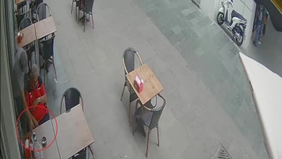 Simitçide uyudu, uyanınca neye uğradığını şaşırdı: "Adisyon fişini de almış"