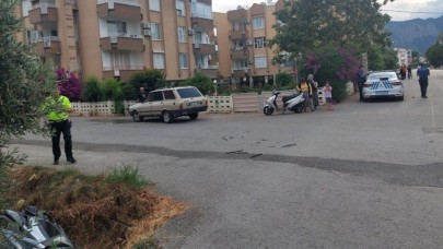 Otomobille çarpışan motosikletin sürücüsü yaralandı