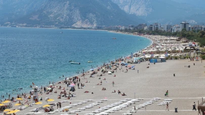 Antalya sahillerinde yoğunluk