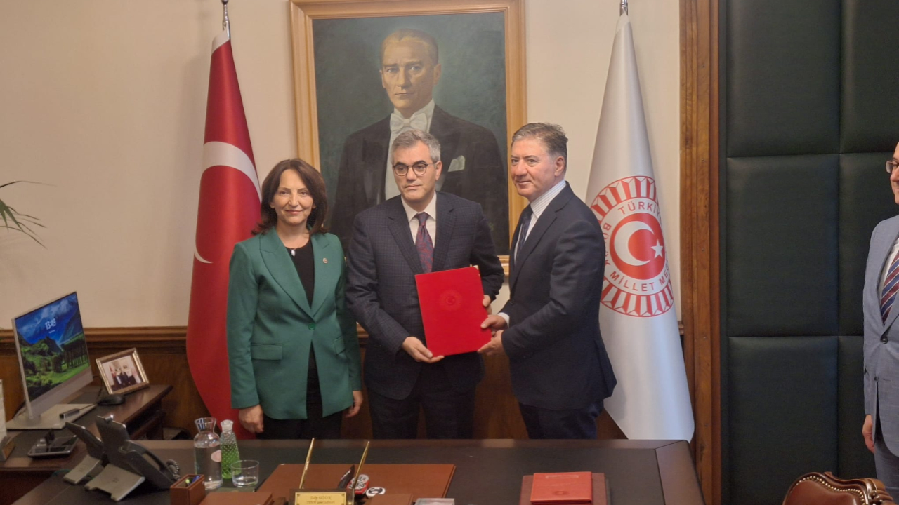 CHP'nin TBMM Başkan adayı, Uğur Bayraktutan oldu