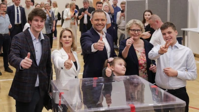 Polonya, cumhurbaşkanlığı seçiminin ikinci turu için sandık başında