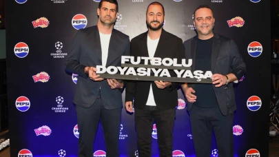 Futbolseverler, UEFA Şampiyonlar Ligi finalini Volkan Demirel ve Semih Şentürk ile birlikte izlediler
