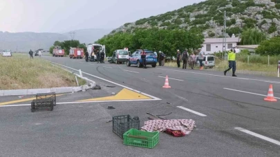 Korkuteli Bucak yolunda trafik kazası: 1 ölü, 3 yaralı