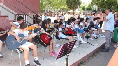 Antalya'nın gelecekteki müzik yıldızları yetişiyor!