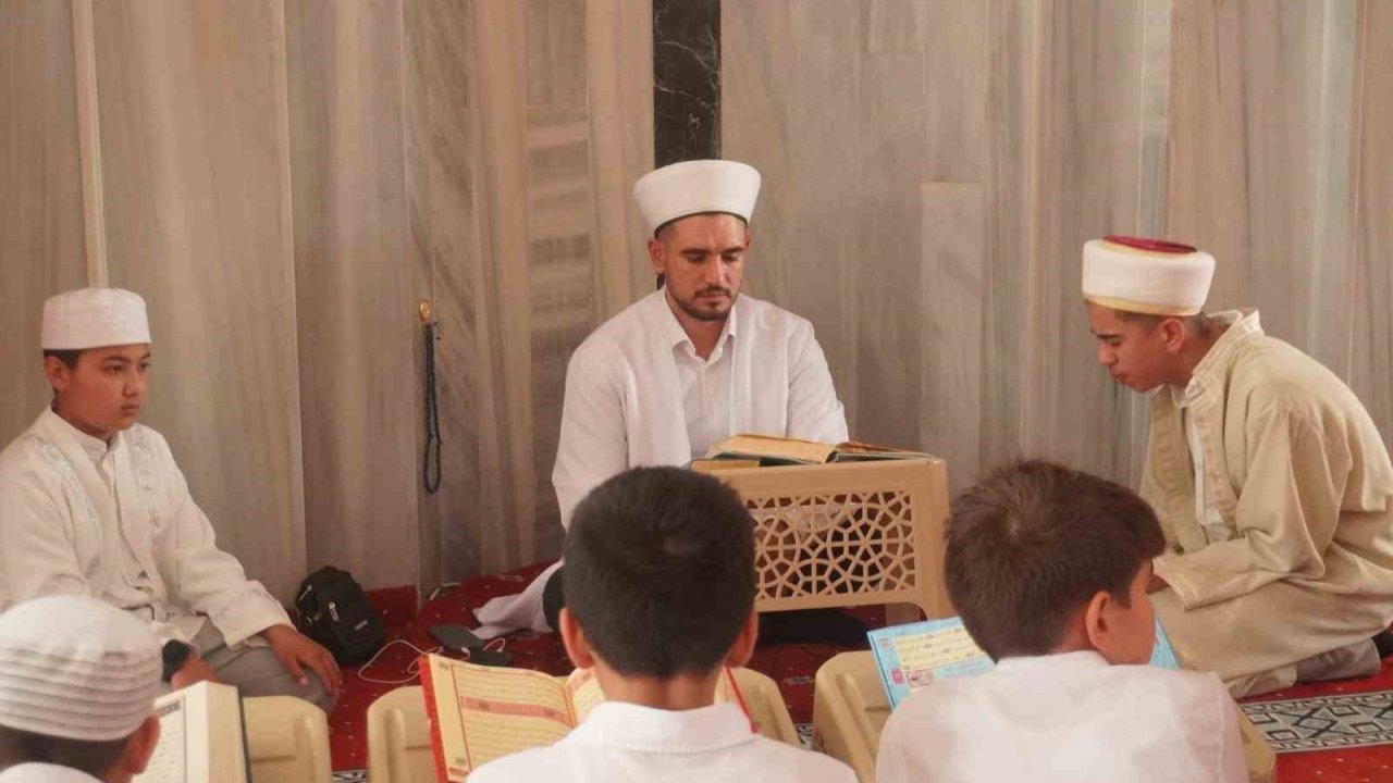 Anamur’da hafızlık tescil programı düzenlendi