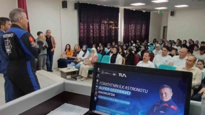 Türkiye’nin ilk astronotu Alper Gezeravcı, Anamur’da öğrencilerle buluştu