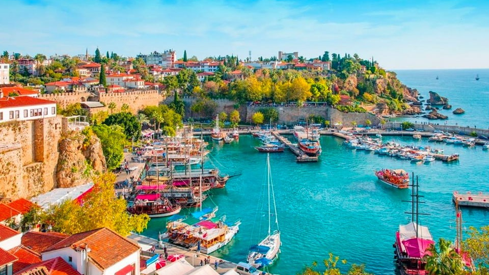 Antalya bayram edecek! Akın akın gelmeye başladılar, ekonomi canlanacak
