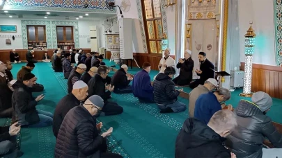 Bayram Namazı Saatleri Belli Oldu Mu? Antalya’da Saat Kaçta Kılınacak?
