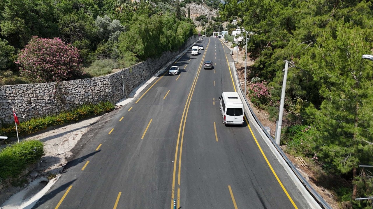 Ölüdeniz'de 3'üncü etap yol çalışmaları tamamlandı