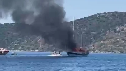 Bozburun’da teknede yangın: Açığa alınan tekne battı