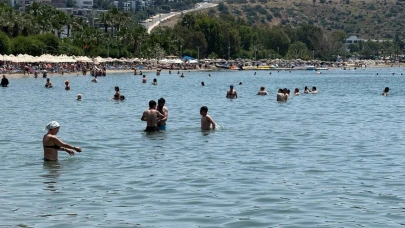 Bodrum'da plajlarda 'bayram' yoğunluğu