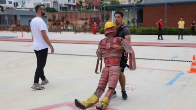 Mersin’de itfaiye eri adayları parkur sınavına hazırlanıyor