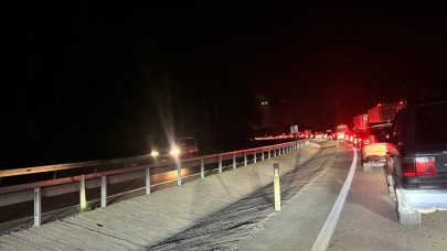 Antalya-Kemer Yolunda Trafik Durma Noktasına Geldi!