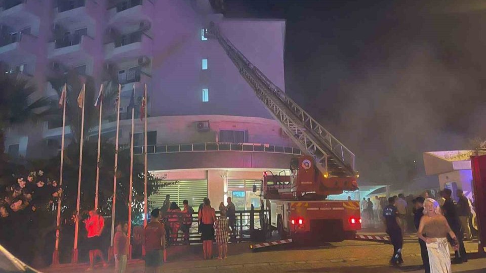 Alanya’da otel yangını