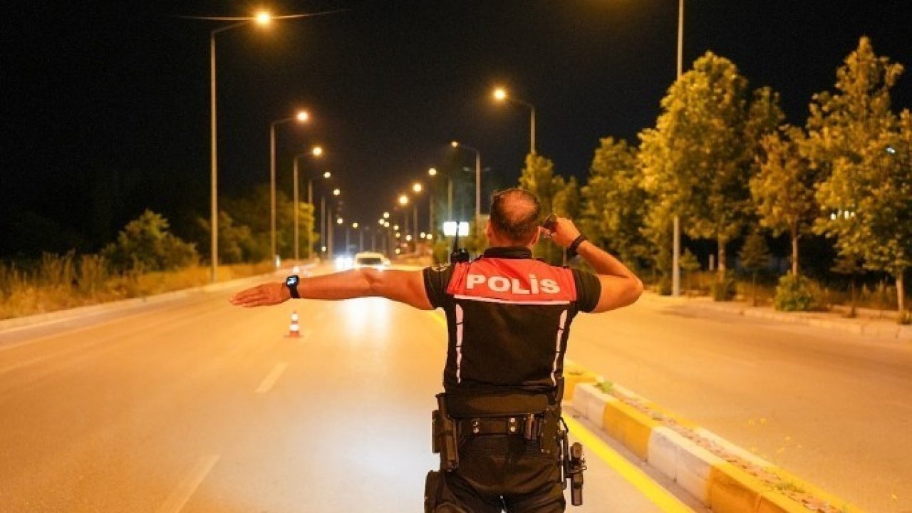 Isparta’da 1 saatlik asayiş uygulamasında 16 sürücüye ceza