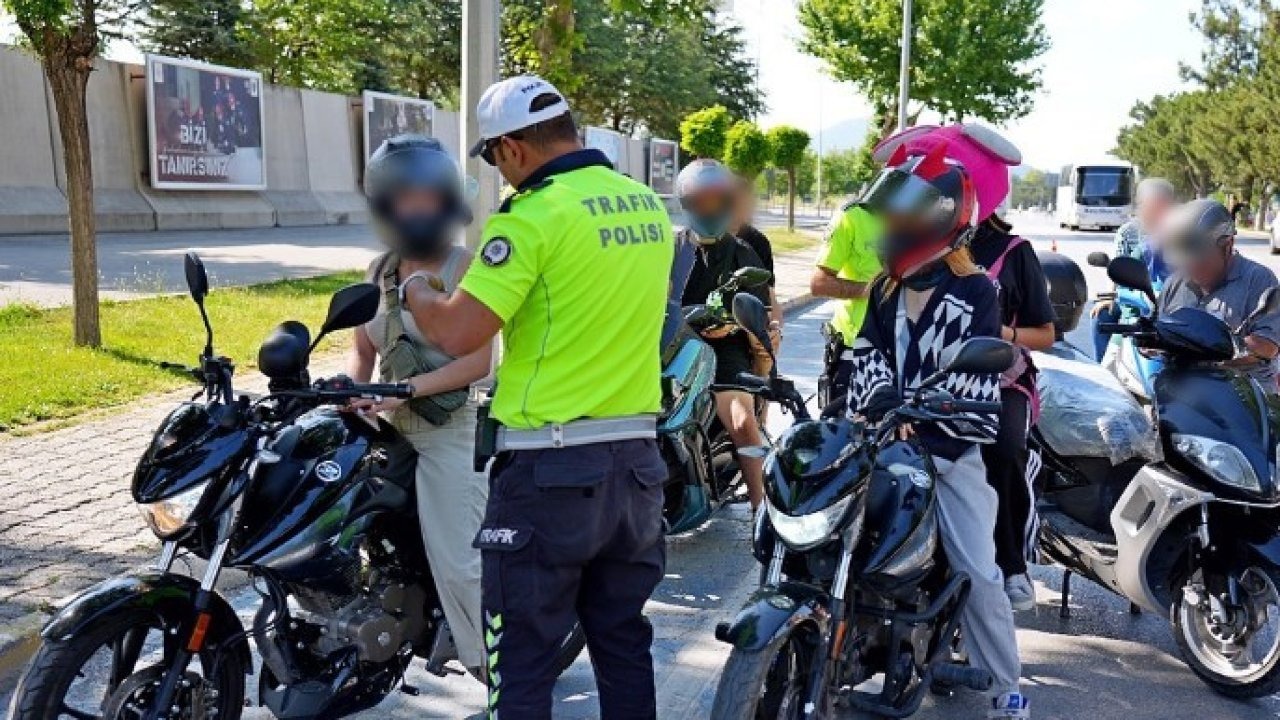 Isparta’da trafik uygulamasında 10 araca ceza kesildi