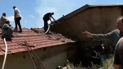Şarkikaraağaç’ta bahçe temizliği sırasında çıkan yangında ahır ve samanlık yandı